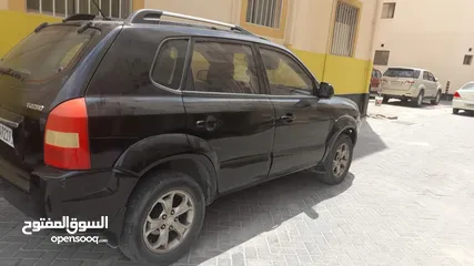  4 Hyundai Tucson 2009