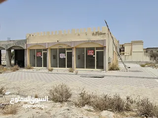  3 مبنى محلات تجاريه للبيع في دبا الفجيرة