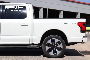  8 Ford f150 Lightning 2023 Platinum