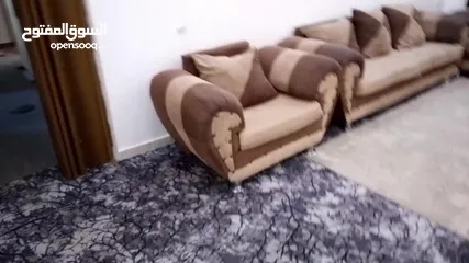  10 كنب سبع مقاعد ثلاثيه وثنائيه ومفردتين