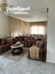  14 شقة مميزة للبيع في الجاردنز طابق ثالث 200م تشطيب سوبر ديلوكس بسعر مغري
