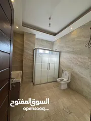  12 شقة جديدة لم تسكن بمساحة 300م