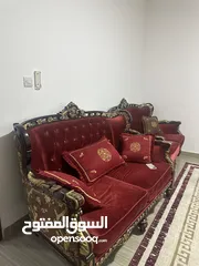  1 كراسي 9 اشخاص  حالتهم نظيفة