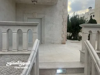  27 قصر فيلا فخمة جدا للبيع في الجبيهه