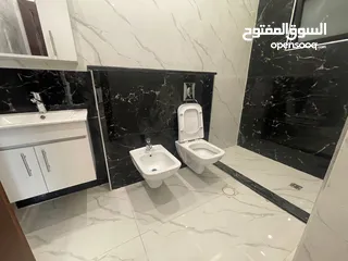  23 شقق فاخره للبيع