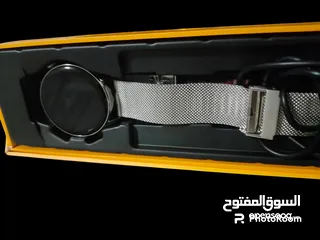  1 جديدة في كرتونة غير مستعملة vikusha v40
