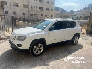  4 جيب كومبس ماطور 2000 بنزين اتومات انتاج 2014.   يد 0 عداد km اصلي 164000