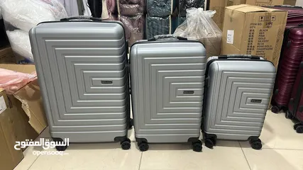  8 طقم حقائب سفر مميزة