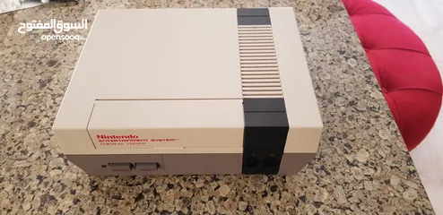  7 جهاز Nintendo NES موديل 1985