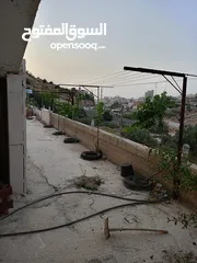  4 بيت للبيع طابقين في بيت اولا    يوجد بئر ماء  مخزن  مكتب خارجي معزول عن البيت  حمام خارجي  ثلاجه .غس
