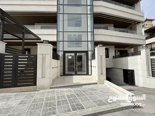  3 شقة مميزة طابق اول مساحة 214 م بتشطيبات مميزة باجمل مناطق رجم عميش مع بلكونات بنظام ترسات