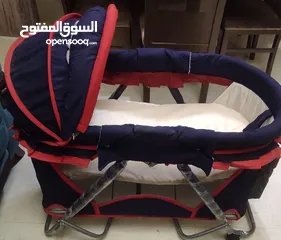  1 سرير اطفال متنقل