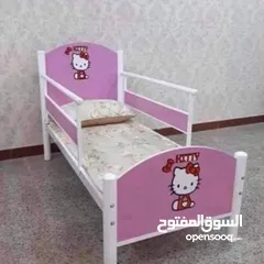  1 سرير ايراني طفل   قياس السرير 70عرض  طول 160 سم
