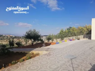  27 فيلا سكنيه بالسلط للبيع زي وادي الحمامرة واصل جميع الخدمات ومنطقة هادئة قريبة من الاسواق