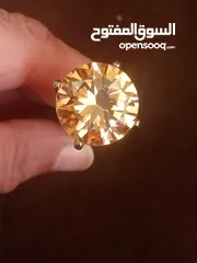  1 حجر  طبيعي 100٪ من مهتم ياتي يفحص
