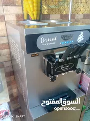  2 ثلاجه بوظه سوفت للبيع