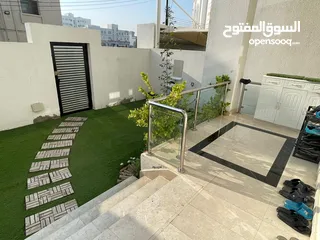  6 6 Bedrooms Furnished Villa for Sale in Al Hail REF:1035AR