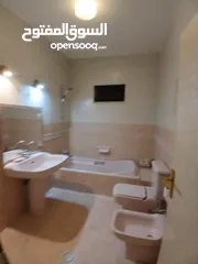  21 شقة فارغة - الشميساني - ارضي - حديقة - 300م داخلي - 100م خارجي