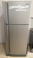 2 ثلاجه هيتاشي شبه جديده