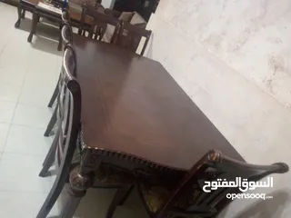  1 طقم سفرة مع ست كراسي