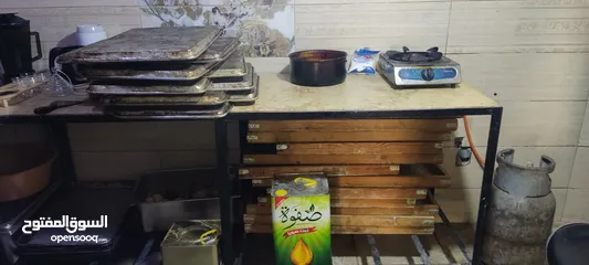  10 مطعم بيتزا ومناقيش ومعجنات للبيع  مجهز بلكامل  البيع بداعي السفر العاجل