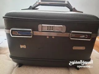  1 Vintage American Tourister Hard Shell Makeup Toiletries  Luggage Case w/ Mirror