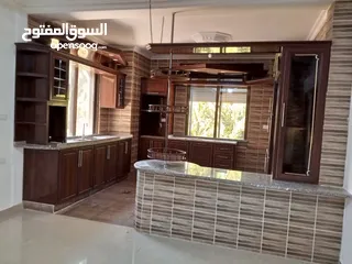  2 بيت طابق اول مع السطح للبيع- مدخل مستقل-اطلالة مميزة-  السلط ضاحية الزهور