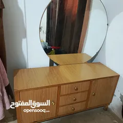  1 غرفة نوم كامله بحاله جيده