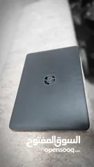  1 لابتوب Hp  من فئة elitebook