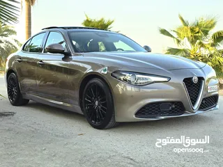  4 2018 Alfa Romeo Giulia turbo