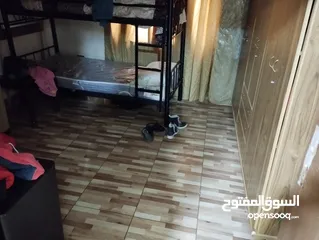  17 شقة للبيع جبل اللويبدة شبه أرضية مع ترس + استديو