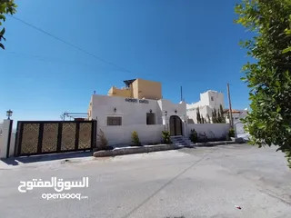  9 فيلا مميزه للبيع في البتراوي