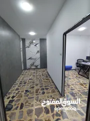  5 عيادة طبية بموقع حيوي ودخل ممتاز للبيع