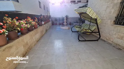  8 شقة ارضية فاخرة للبيع