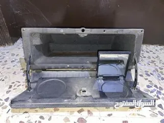  13 كراسي فولفو 240 و بخاخ مواسير و زجاج و قطع اخرى كثيره للبيع المستعجل
