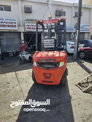  2 Fork lift for rent 3 Ton