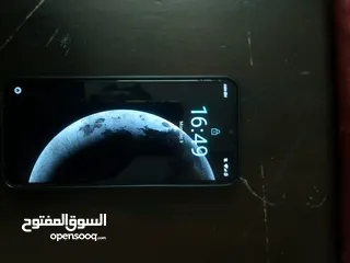  5 هاتف realme c35 لون اسود بحالة جيدة مع الكرتونة