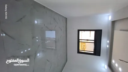  25 شقة فاخرة للبيع التامنة ط2هندسي 155م + تراس ومصعد