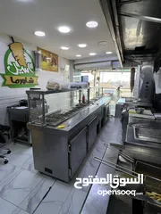  4 محطة مياه و مطعم شاورما و سناك