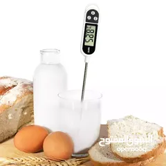  2 جهاز مقياس حرارة الأطعمة الحديث يستخدم لقياس درجة الحرارة الداخلية للحوم