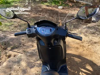  9 السكوتر الاجمل والامهر عالميا sym 200cc