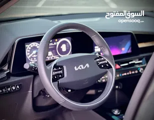  14 كايا نيرو  هايبرد (بنزين+كهرباء ) فل الفل فتحة سقف  /2022 عداد قليل 18000Km