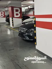  3 Mercedes Benz E300