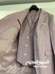  2 بدلتين زرقاء ووردية بسعر مناسب جداً