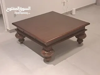  2 Couch coffee Table