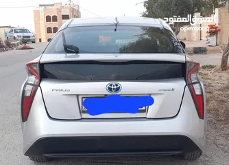  4 تويوتا بريوس 2017