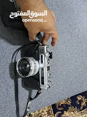 3 كاميرا نوع ياشيكا أثرية تعود لسبعينيات القرن الماضي