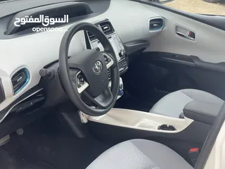  8 تويوتا بريوس موديل 2017.  فحص كامل  20000  كم فقط قابل لزياده بطاريه نكل مالك اول من الحره