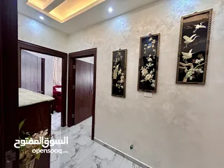  10 منزل فاخر للبيع شبه ارضي خلف الراهبات الوردية مقابل مسجد عمر ابن الخطاب للبيع بسبب السفر