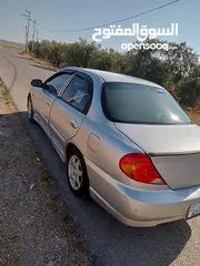  3 كيا سبيكترا للبيع موديل 2001